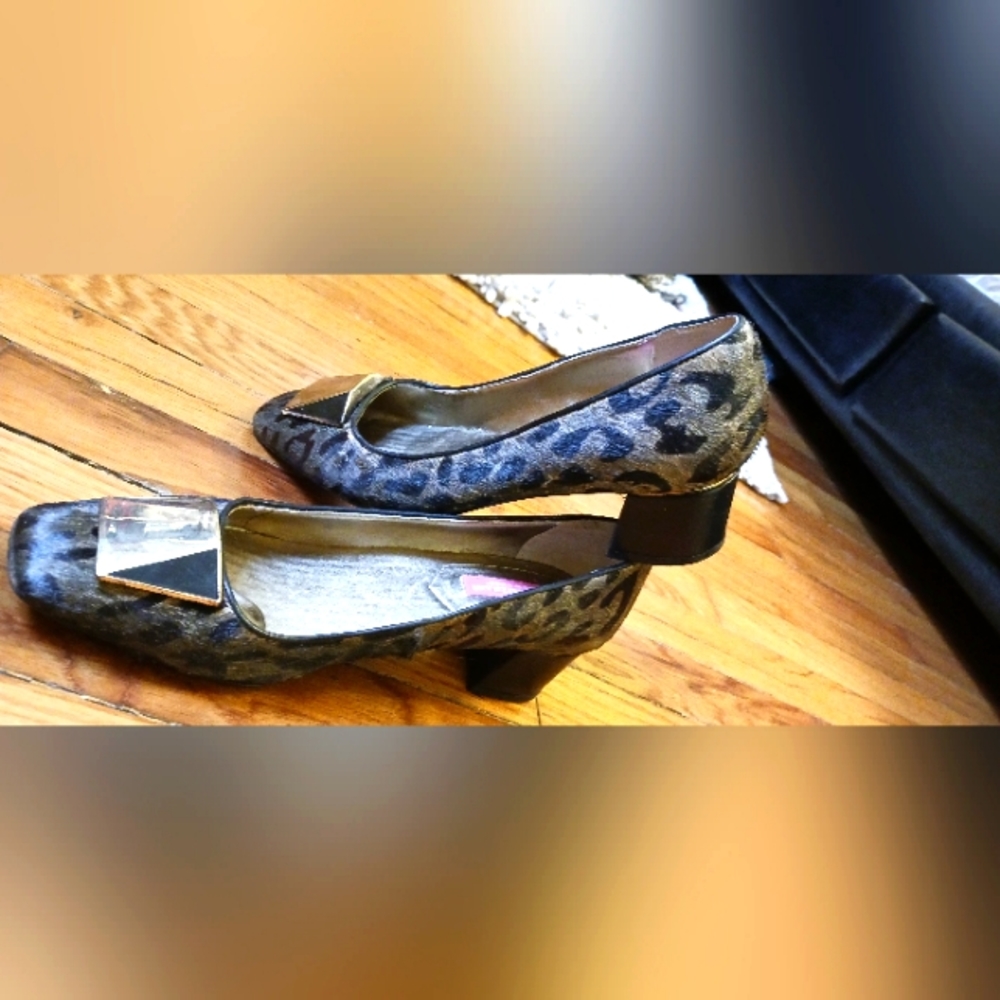 Isaac Misrahi leopard pump 9
